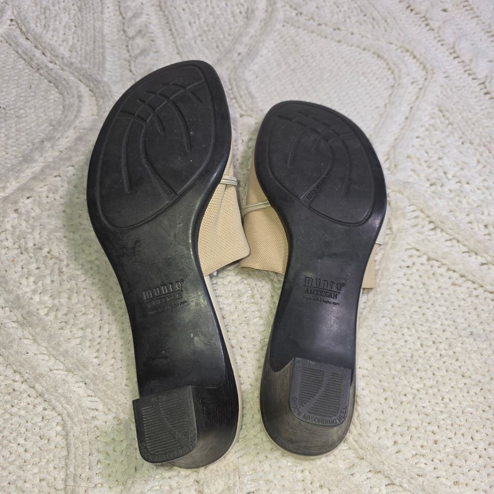Munro American Slide Sandals Beige Stretch Micro Heel Silver Accent Womens 8 N - Picture 4 of 6